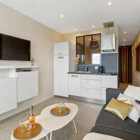 Zen Et Summer Zen Coursive Naturiste Apartmán